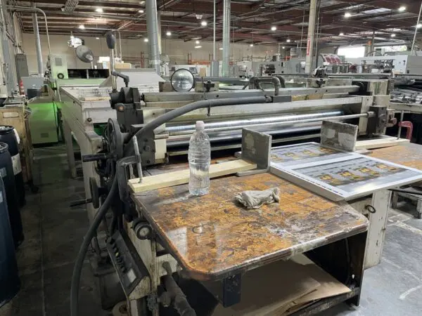 2004 Trademark Mountain Industry Taiwan Model HUV-B UV Coater