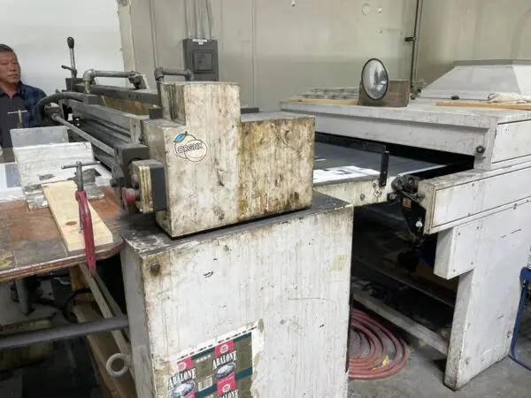 2004 Trademark Mountain Industry Taiwan Model HUV-B UV Coater 40" - Image 2
