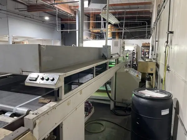 2004 Trademark Mountain Industry Taiwan Model HUV-B UV Coater 40" - Image 8
